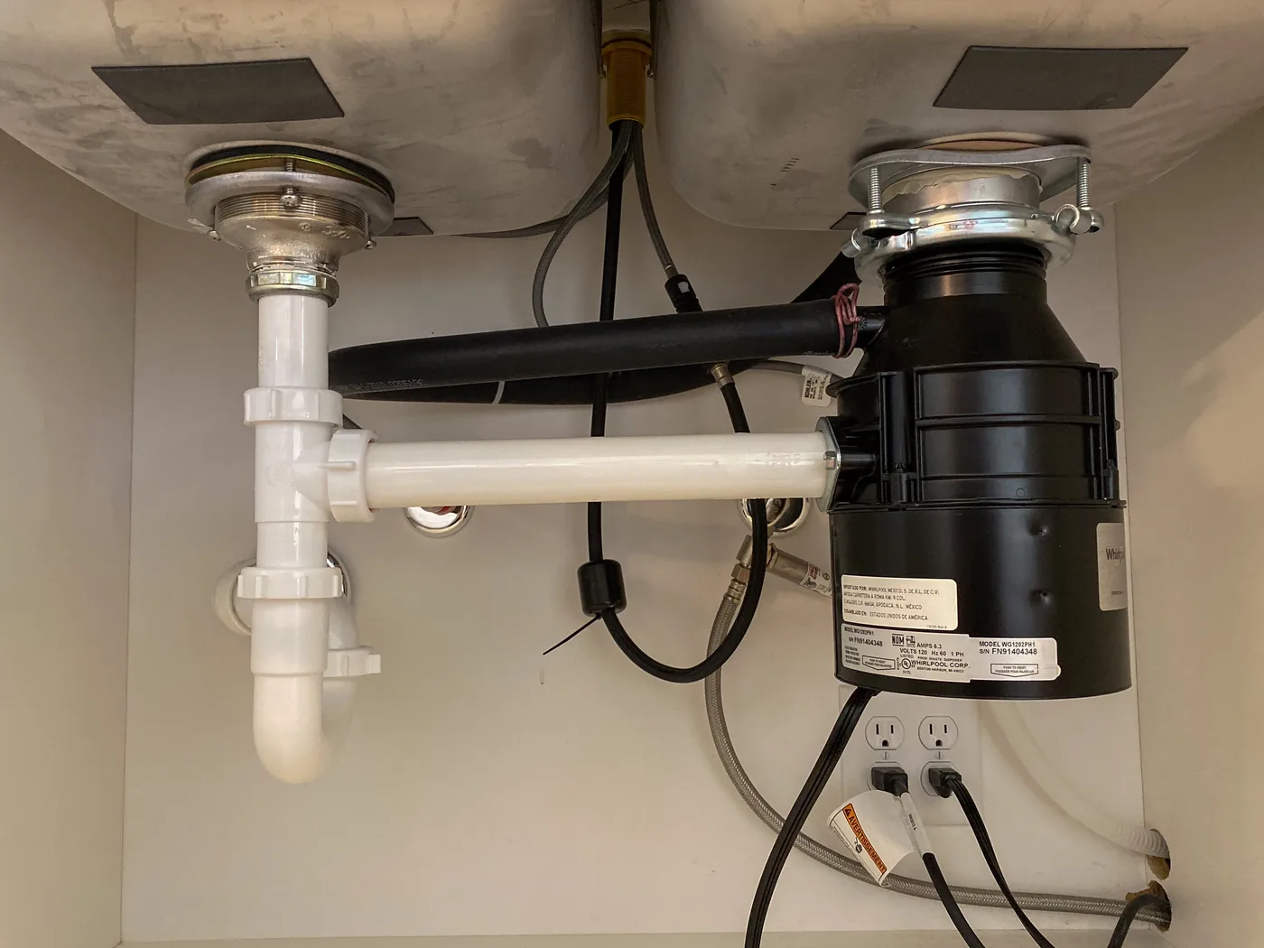 Garbage Disposal Leak in an El Cajon home